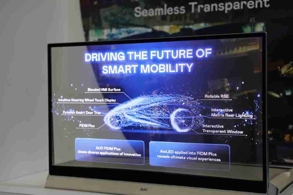 牛牛游戏凭借着超高亮度和透明度，，，，这款30吋透明Micro LED显示器在AR系统与智慧零售具有潜在的应用价值。。