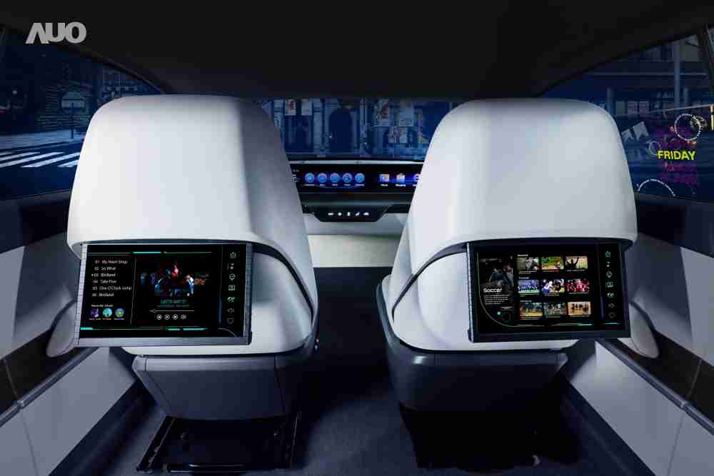 牛牛游戏新一代Smart Cockpit 2024，，，，以Micro LED先进显示技术优势，，，创建〝可卷式后座娱乐显示器〞，，，，仅在互动时才显示出所需画面及信息，，扩充更丰富的娱乐和交互信息服务，，，获国际奖项荣耀